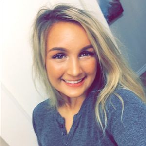 Meet your Posher, Savannah